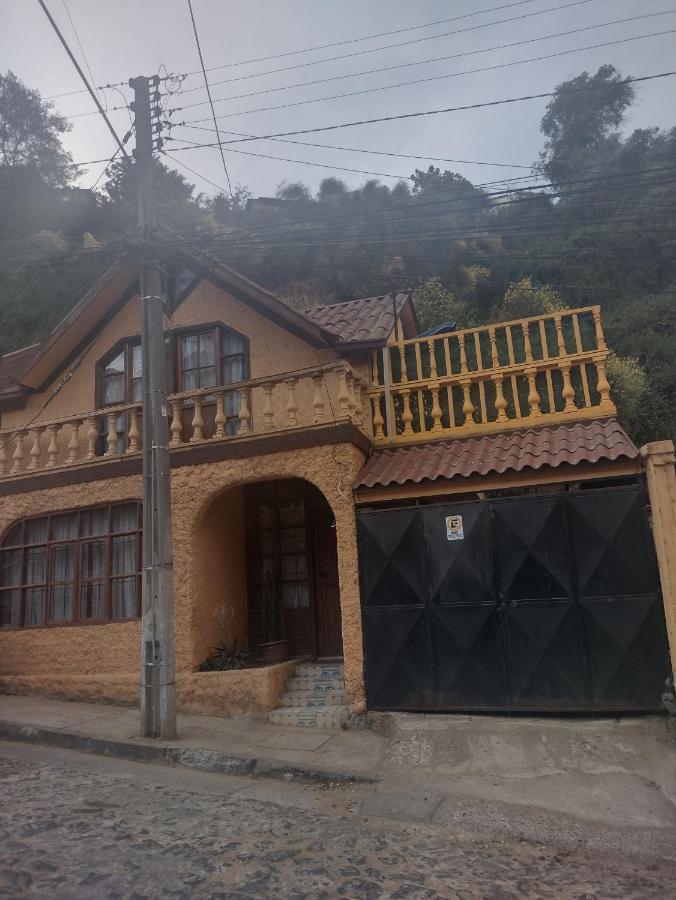 Casa Cerca Del Centro Con Estacionamiento